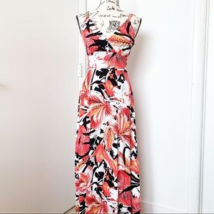 Jennifer Lopez Dresses - Jennifer Lopez long floral print maxi dress Jennifer Lopez Dresses - Jennifer Lopez long floral print maxi dress